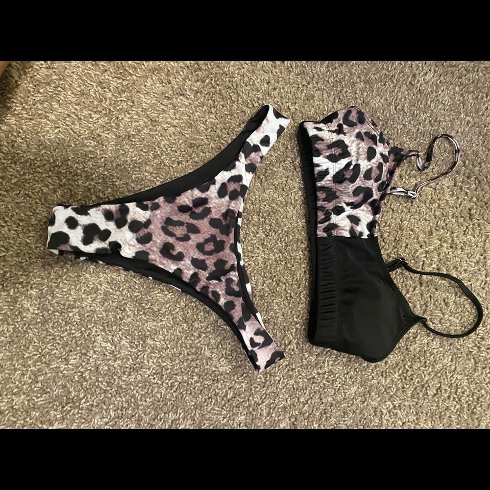 2 swimsuits
